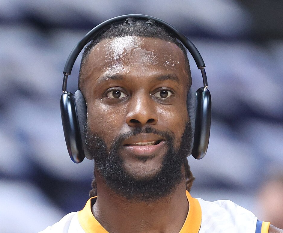 JeQuan Lewis