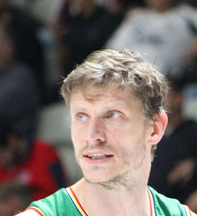 Artem Pustovyi
