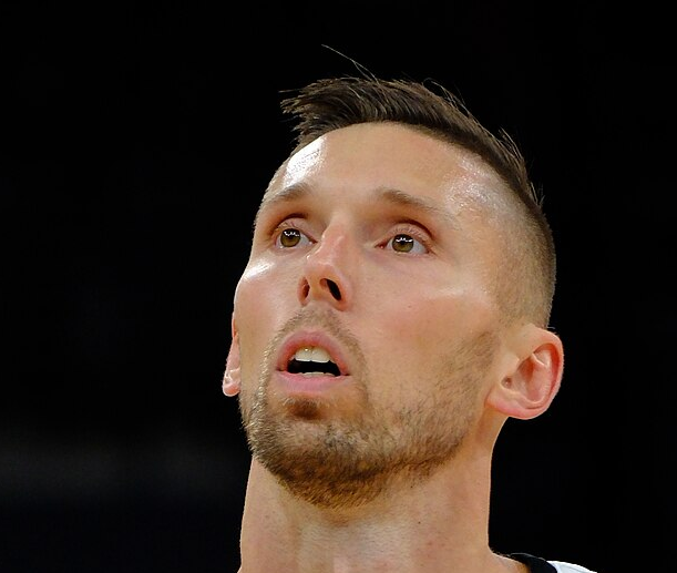 Jarrod Uthoff