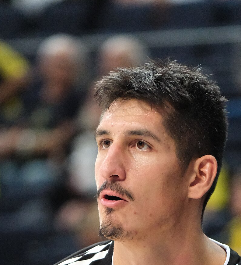 Derek Willis