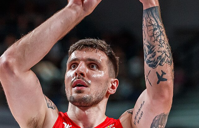Dominik Olejniczak